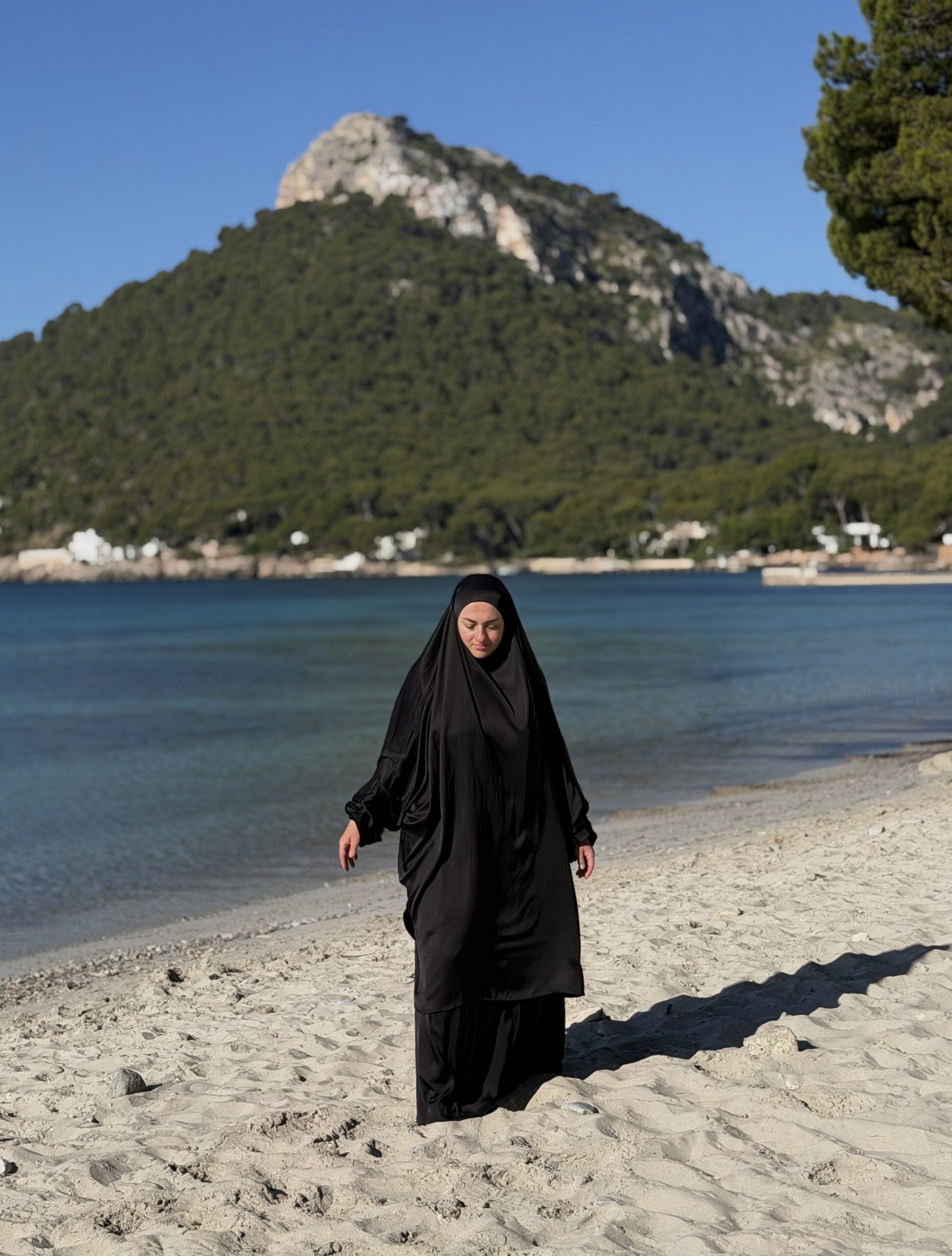The Signature Jilbab Black - Image 3