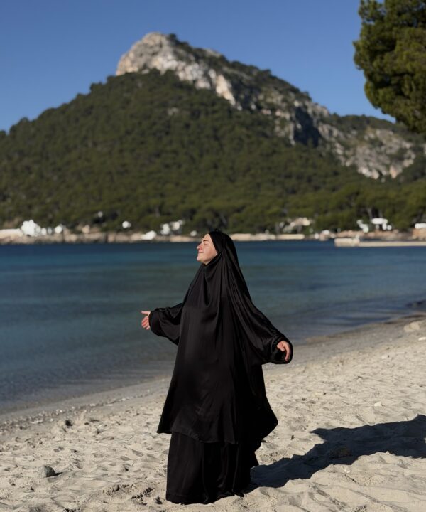 The Signature Jilbab Black